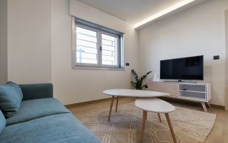 TH Suites - Apartment 102